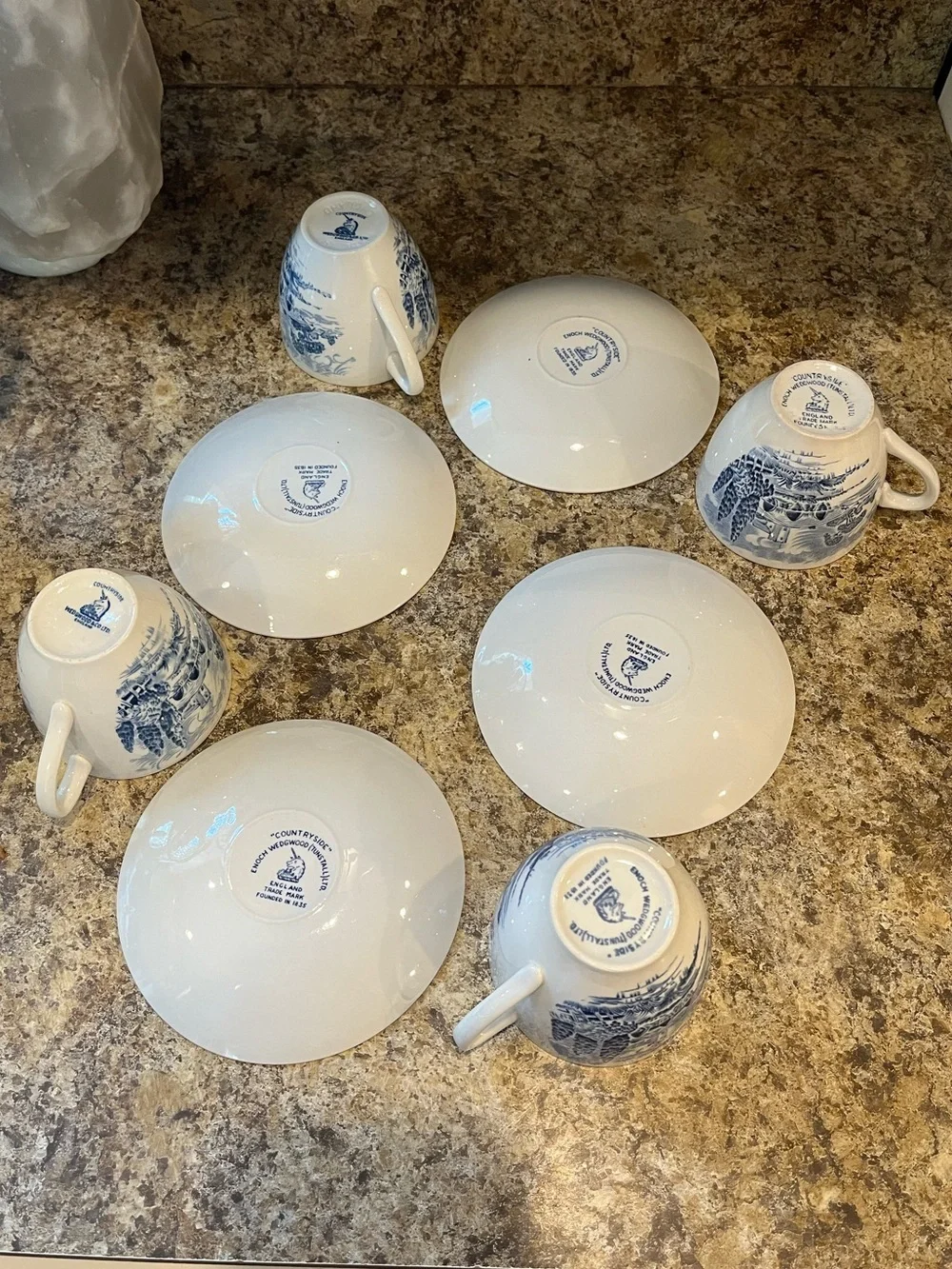 Wedgwood Countryside Teacups and Saucers Set of 4 Blue and White, England